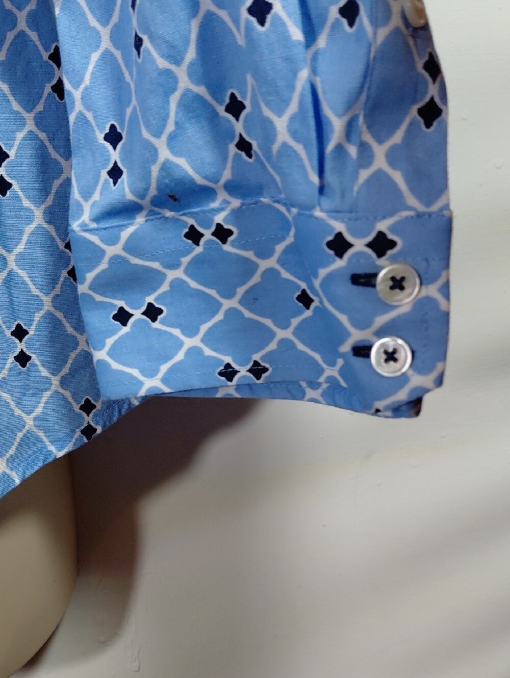 Talbots Blue Geometric Print Long Sleeve Button Down Shirt Closet Staple 22WP - Picture 5 of 9
